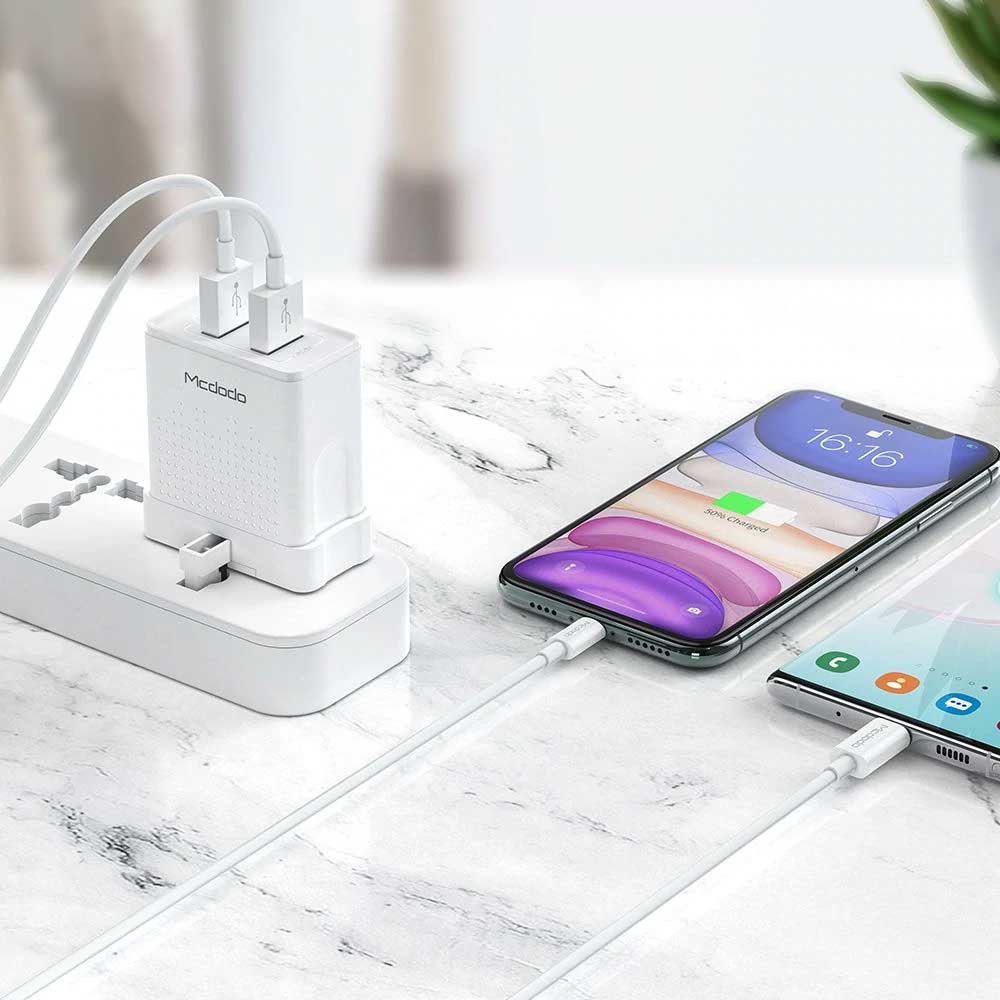 Mcdodo CH-572 Dual USB Charger (UK) + Lightning Data Cable / Travel Set