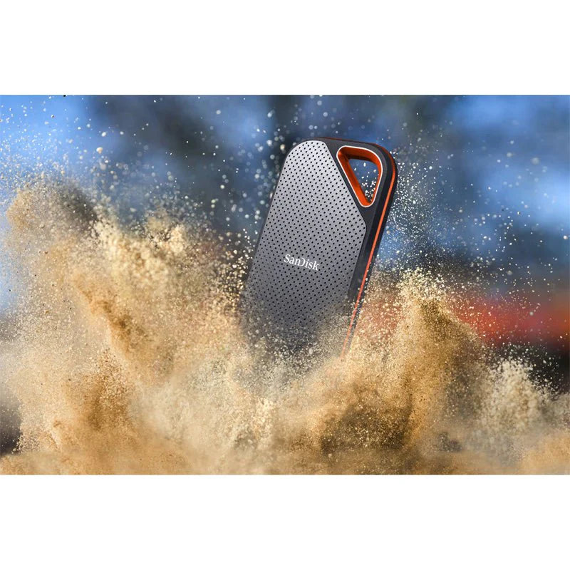 SanDisk Extreme Pro Portable SSD – 2TB / Up to 2000 MB/s / USB 3.2 Gen 2 Type-C / External SSD (Solid State Drive)